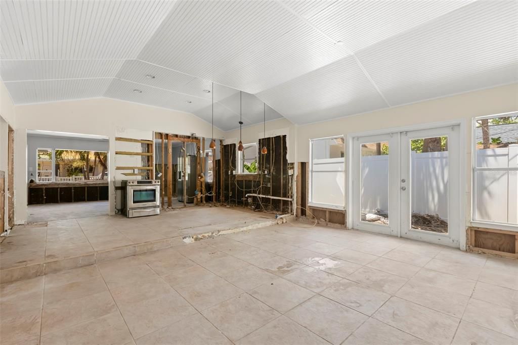 Active With Contract: $999,000 (3 beds, 3 baths, 1883 Square Feet)