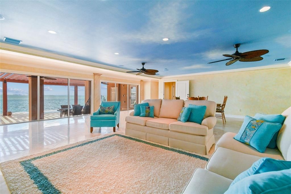 En Venta: $6,968,900 (5 camas, 5 baños, 7092 Pies cuadrados)