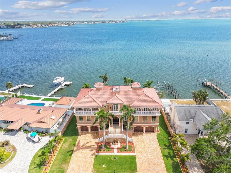 En Venta: $6,968,900 (5 camas, 5 baños, 7092 Pies cuadrados)