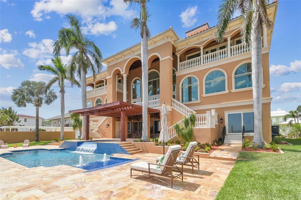 En Venta: $6,968,900 (5 camas, 5 baños, 7092 Pies cuadrados)