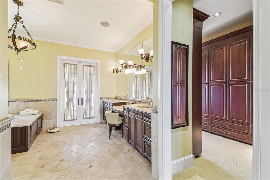 En Venta: $6,968,900 (5 camas, 5 baños, 7092 Pies cuadrados)