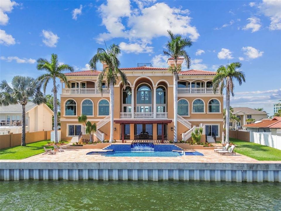 En Venta: $6,968,900 (5 camas, 5 baños, 7092 Pies cuadrados)