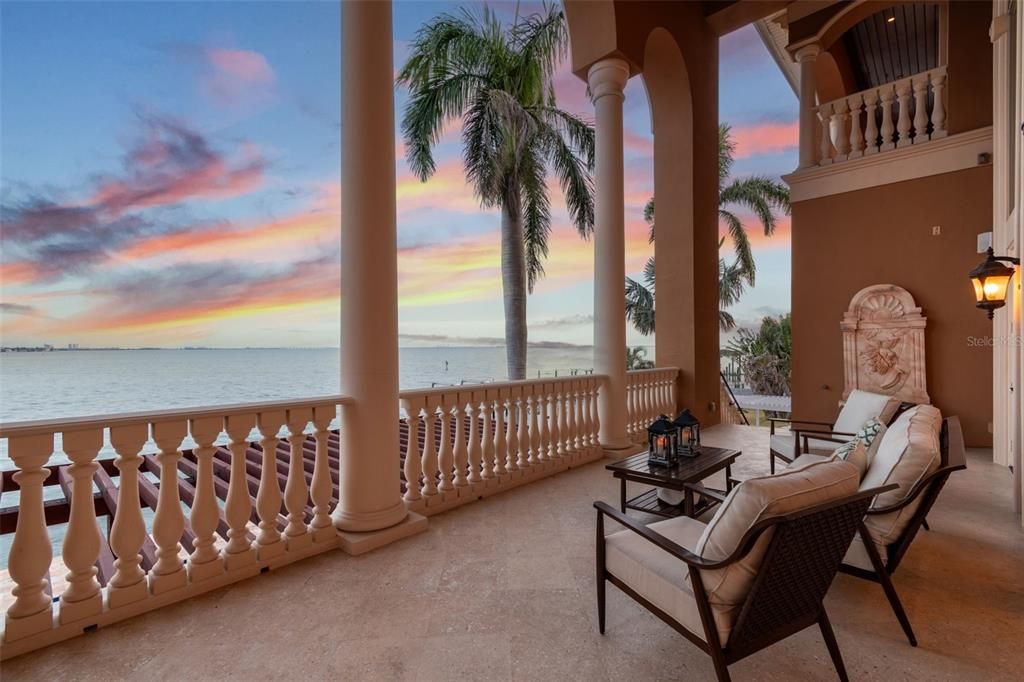 En Venta: $6,968,900 (5 camas, 5 baños, 7092 Pies cuadrados)