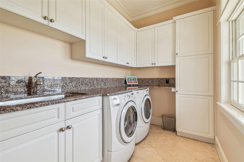 En Venta: $6,968,900 (5 camas, 5 baños, 7092 Pies cuadrados)