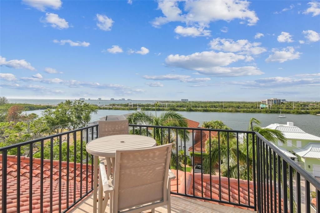 En Venta: $6,968,900 (5 camas, 5 baños, 7092 Pies cuadrados)