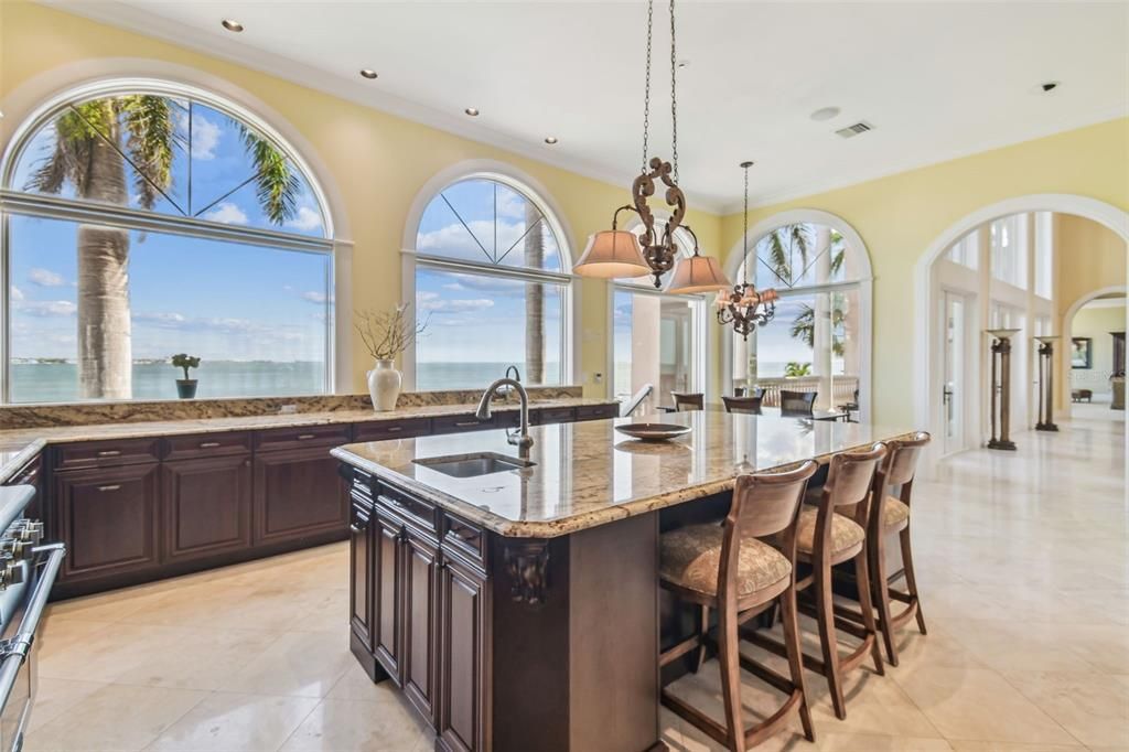 En Venta: $6,968,900 (5 camas, 5 baños, 7092 Pies cuadrados)