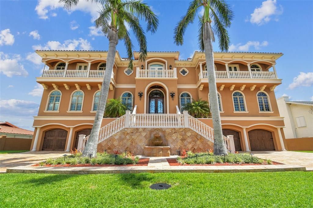 En Venta: $6,968,900 (5 camas, 5 baños, 7092 Pies cuadrados)