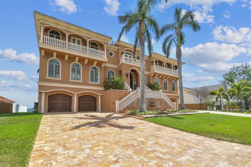 En Venta: $6,968,900 (5 camas, 5 baños, 7092 Pies cuadrados)