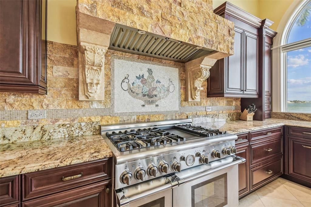 En Venta: $6,968,900 (5 camas, 5 baños, 7092 Pies cuadrados)