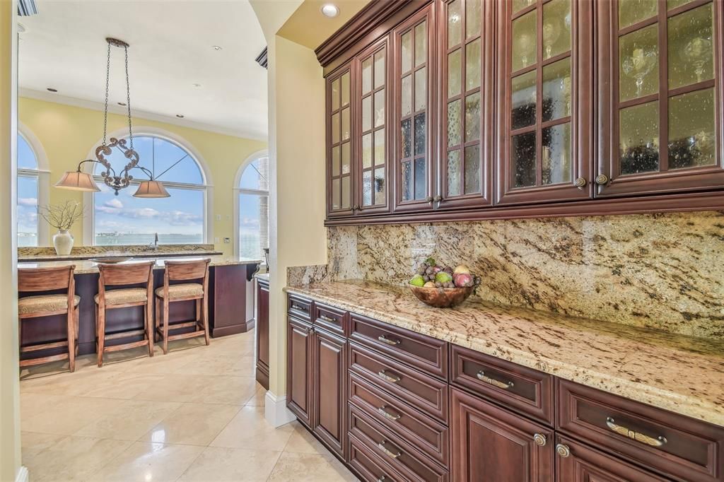 En Venta: $6,968,900 (5 camas, 5 baños, 7092 Pies cuadrados)