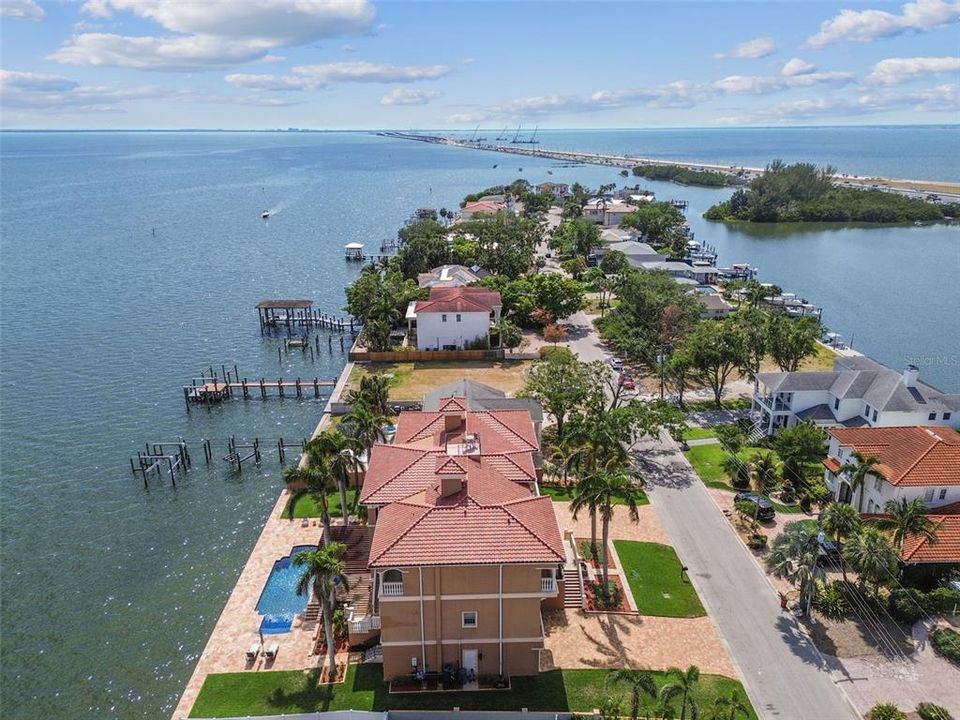 En Venta: $6,968,900 (5 camas, 5 baños, 7092 Pies cuadrados)