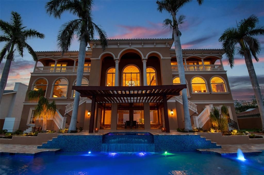 En Venta: $6,968,900 (5 camas, 5 baños, 7092 Pies cuadrados)