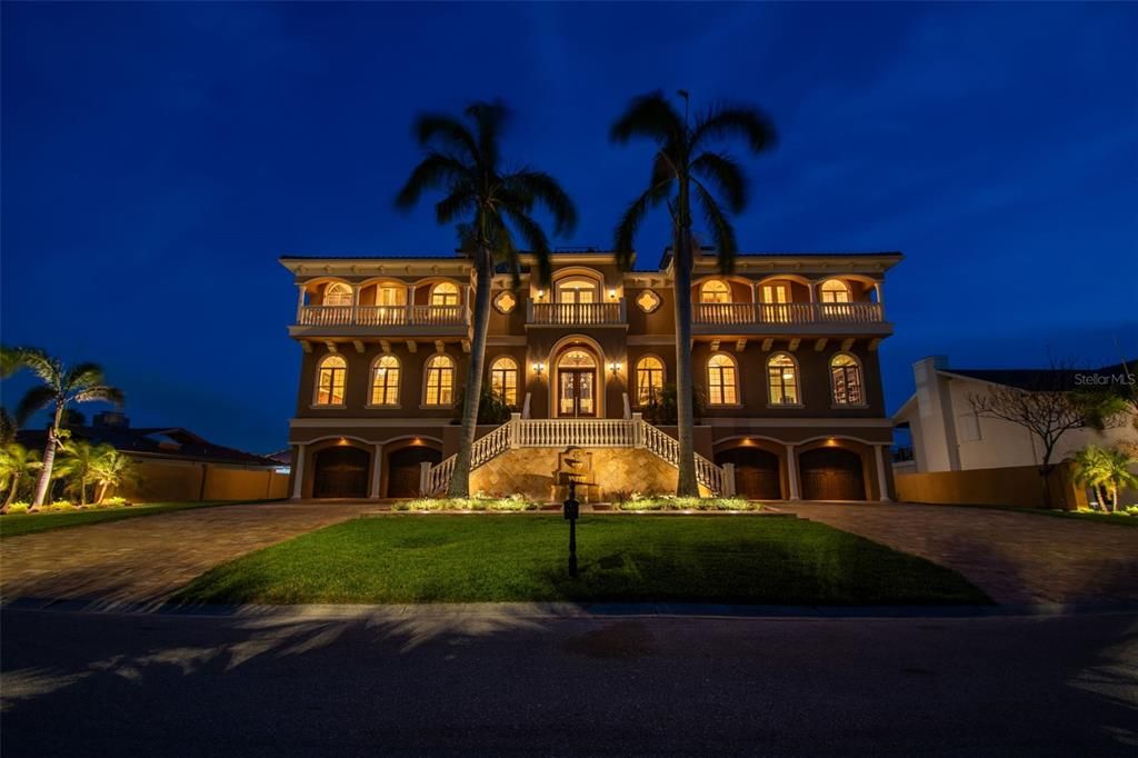 En Venta: $6,968,900 (5 camas, 5 baños, 7092 Pies cuadrados)