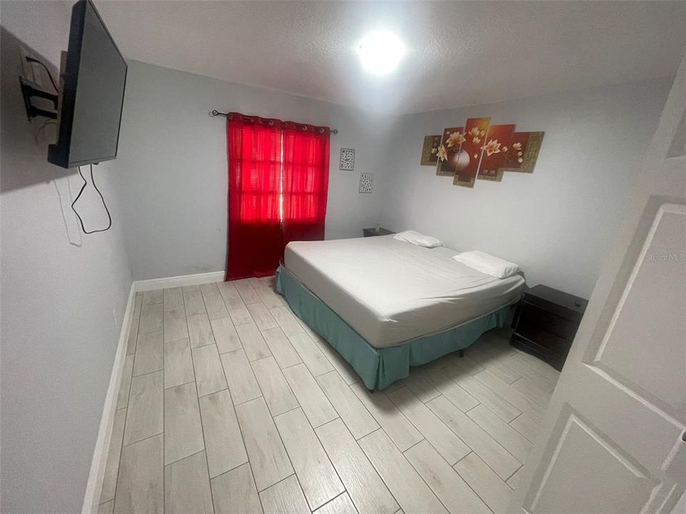 合同活跃: $354,900 (3 贝兹, 2 浴室, 1550 平方英尺)