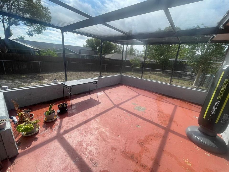 合同活跃: $354,900 (3 贝兹, 2 浴室, 1550 平方英尺)