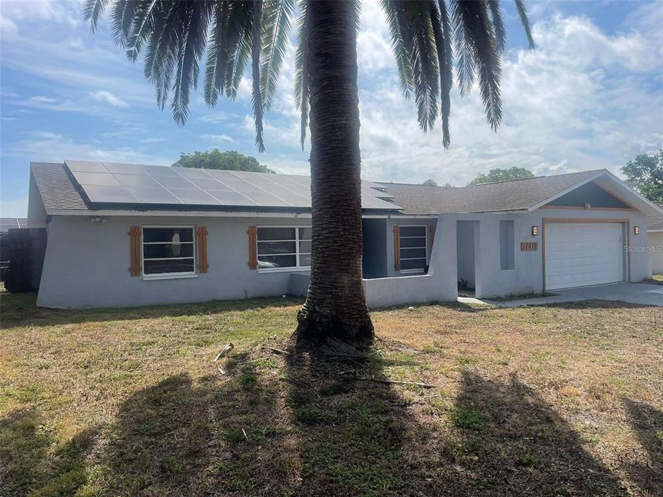 合同活跃: $354,900 (3 贝兹, 2 浴室, 1550 平方英尺)