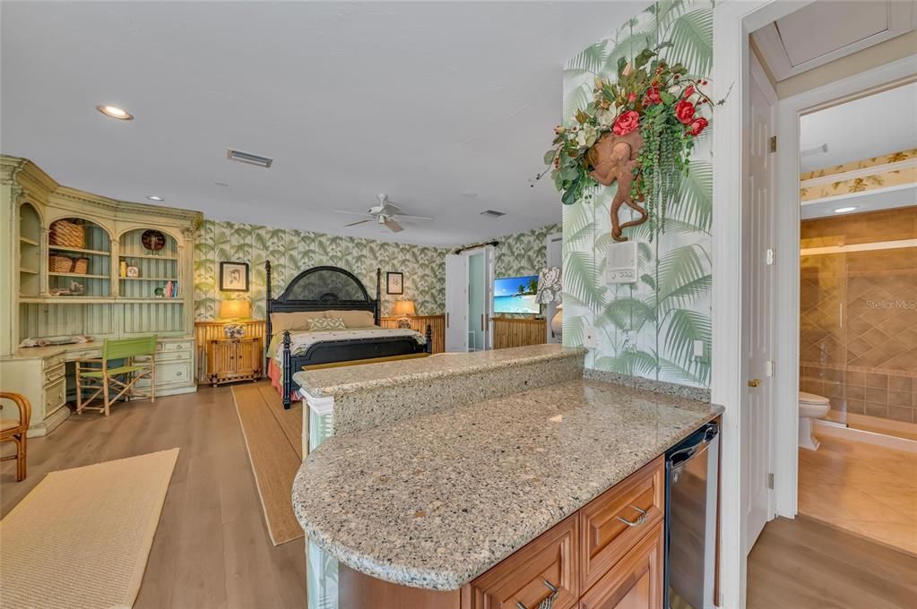 Active With Contract: $1,995,000 (5 beds, 5 baths, 4227 Square Feet)