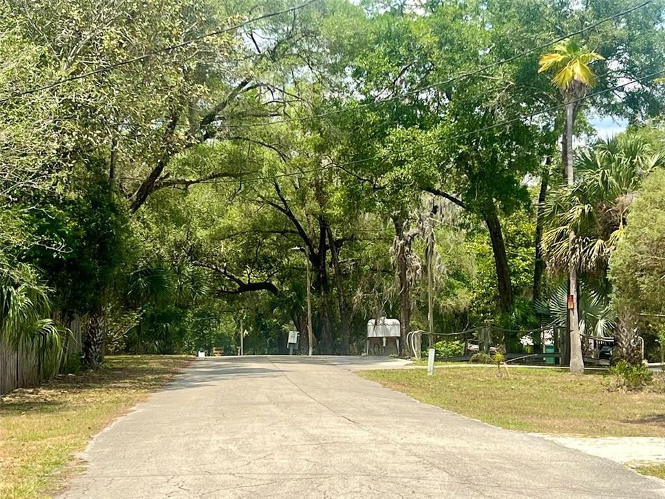 На продажу: $159,900 (0.59 acres)