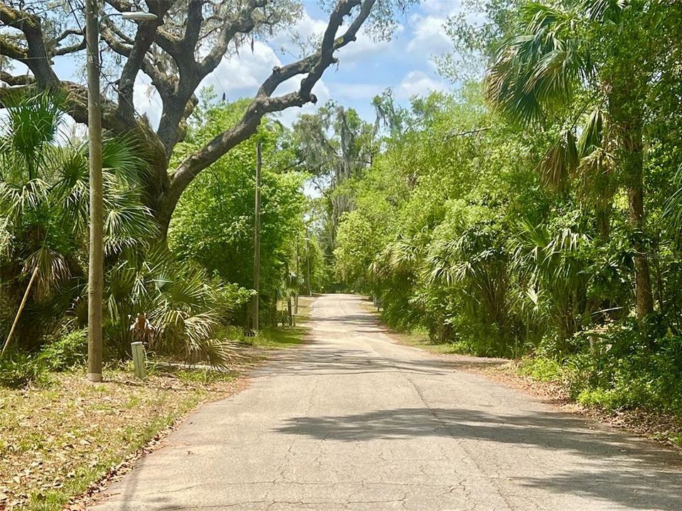 На продажу: $159,900 (0.59 acres)