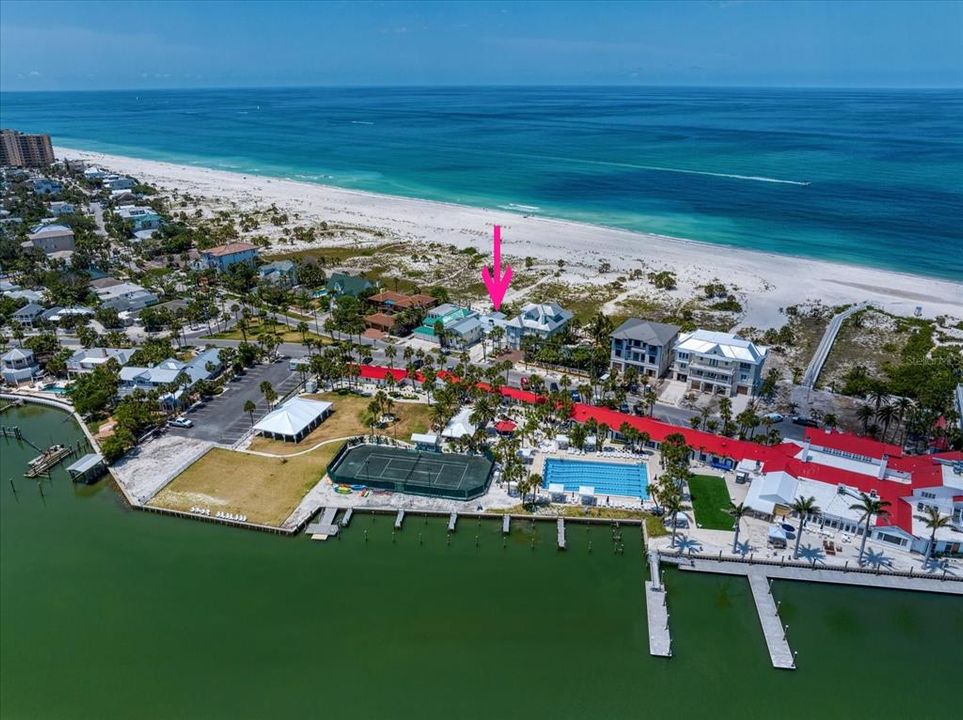 For Sale: $3,900,000 (6 beds, 5 baths, 3719 Square Feet)