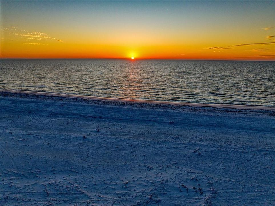 For Sale: $3,900,000 (6 beds, 5 baths, 3719 Square Feet)