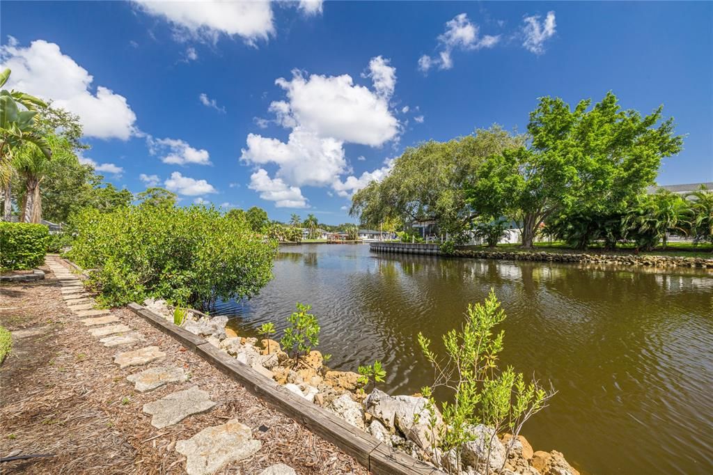 For Sale: $748,000 (4 beds, 2 baths, 2166 Square Feet)