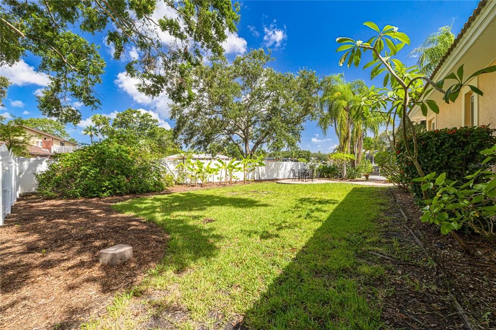 For Sale: $748,000 (4 beds, 2 baths, 2166 Square Feet)