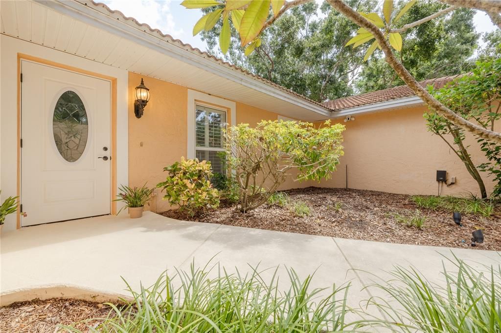 For Sale: $748,000 (4 beds, 2 baths, 2166 Square Feet)