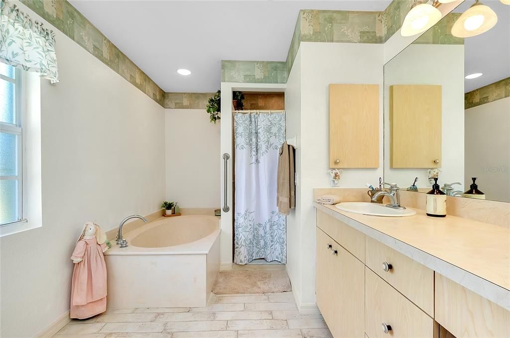 Active With Contract: $689,000 (3 beds, 2 baths, 1857 Square Feet)