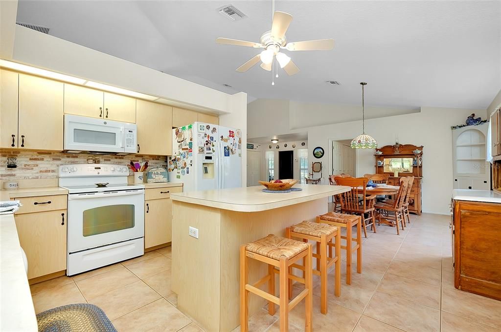 Active With Contract: $689,000 (3 beds, 2 baths, 1857 Square Feet)