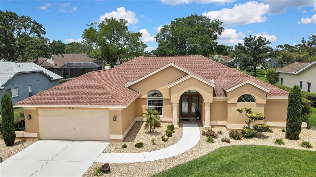 Active With Contract: $437,000 (3 beds, 2 baths, 2482 Square Feet)