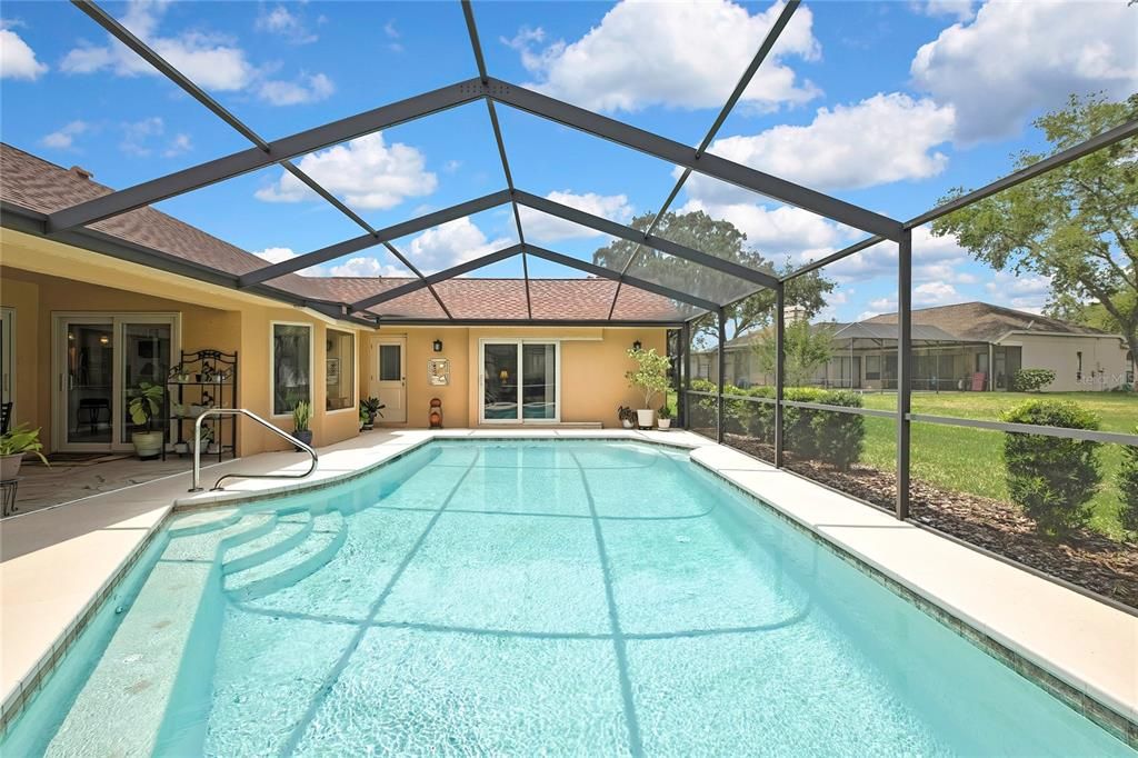 Active With Contract: $437,000 (3 beds, 2 baths, 2482 Square Feet)