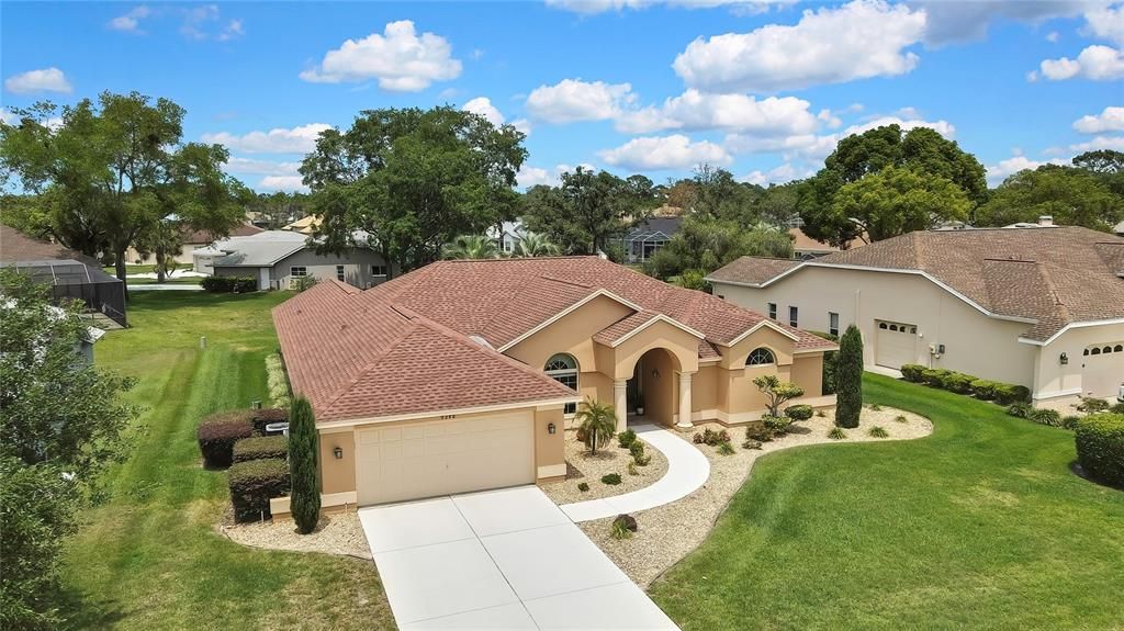 Active With Contract: $437,000 (3 beds, 2 baths, 2482 Square Feet)