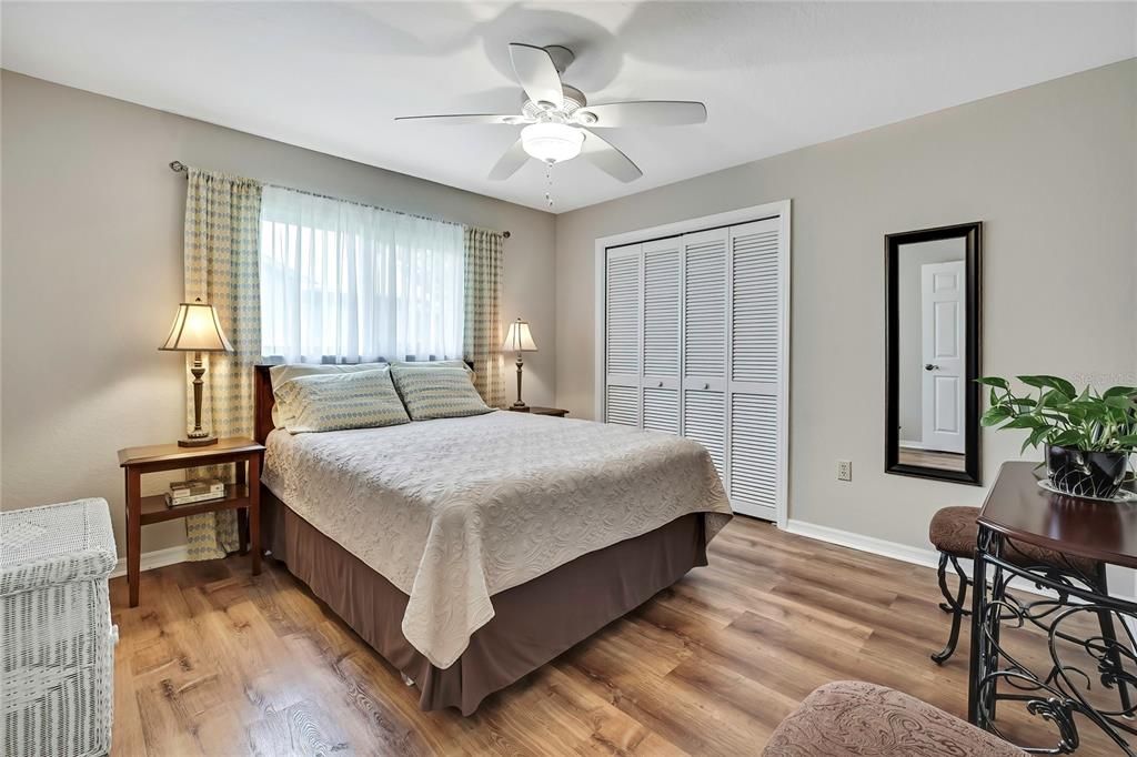 Active With Contract: $437,000 (3 beds, 2 baths, 2482 Square Feet)