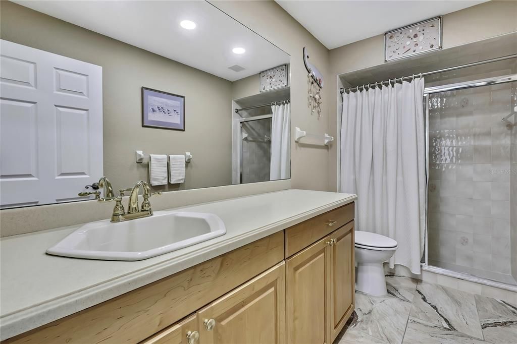 Active With Contract: $437,000 (3 beds, 2 baths, 2482 Square Feet)