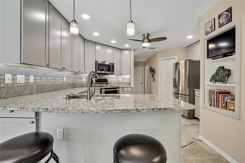 Active With Contract: $437,000 (3 beds, 2 baths, 2482 Square Feet)