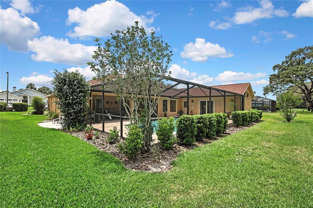 Active With Contract: $437,000 (3 beds, 2 baths, 2482 Square Feet)