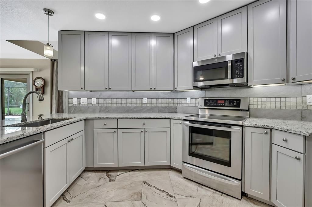 Active With Contract: $437,000 (3 beds, 2 baths, 2482 Square Feet)