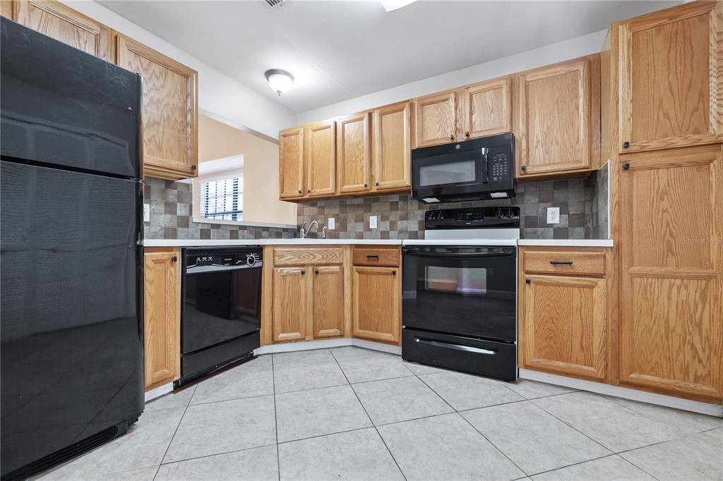 For Sale: $229,000 (2 beds, 2 baths, 1020 Square Feet)