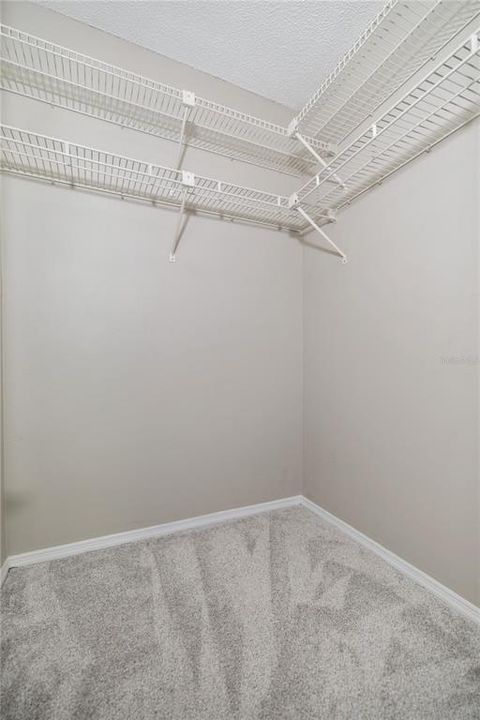 For Sale: $229,000 (2 beds, 2 baths, 1020 Square Feet)