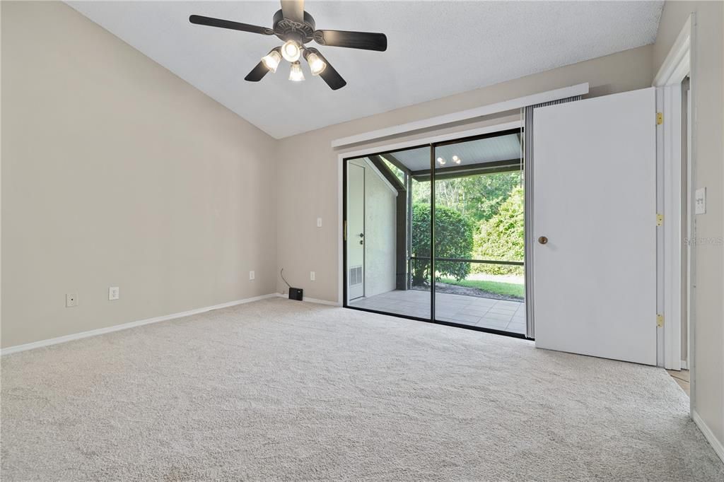 For Sale: $229,000 (2 beds, 2 baths, 1020 Square Feet)