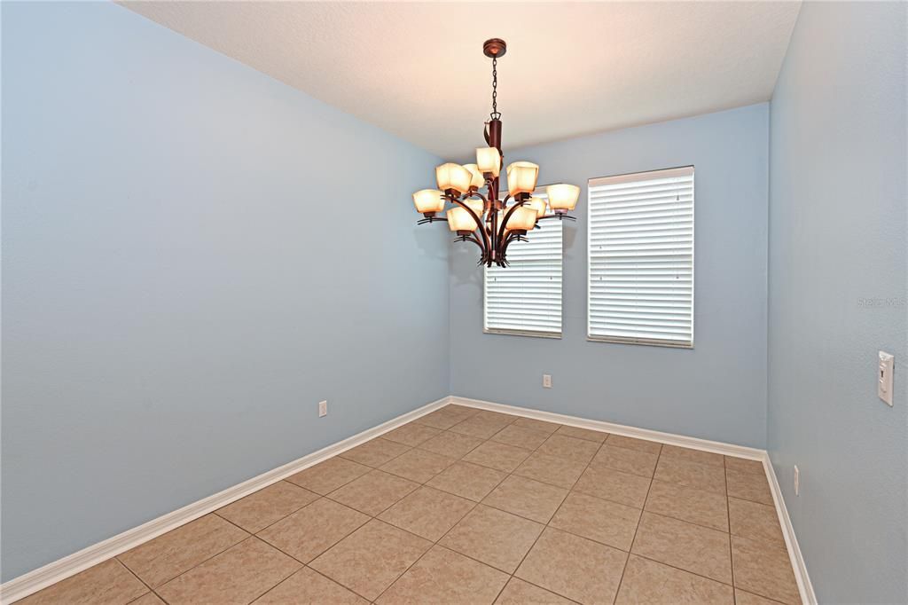 Active With Contract: $550,000 (4 beds, 3 baths, 2662 Square Feet)