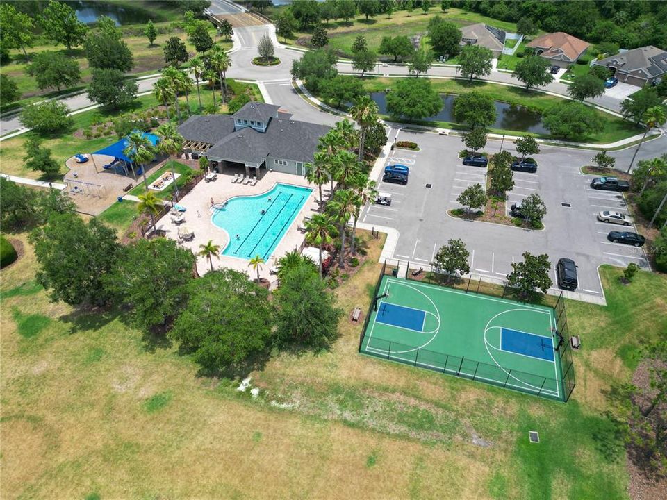 Active With Contract: $550,000 (4 beds, 3 baths, 2662 Square Feet)