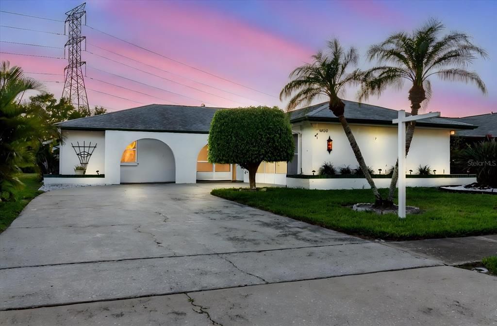 Recently Sold: $363,500 (2 beds, 2 baths, 1622 Square Feet)