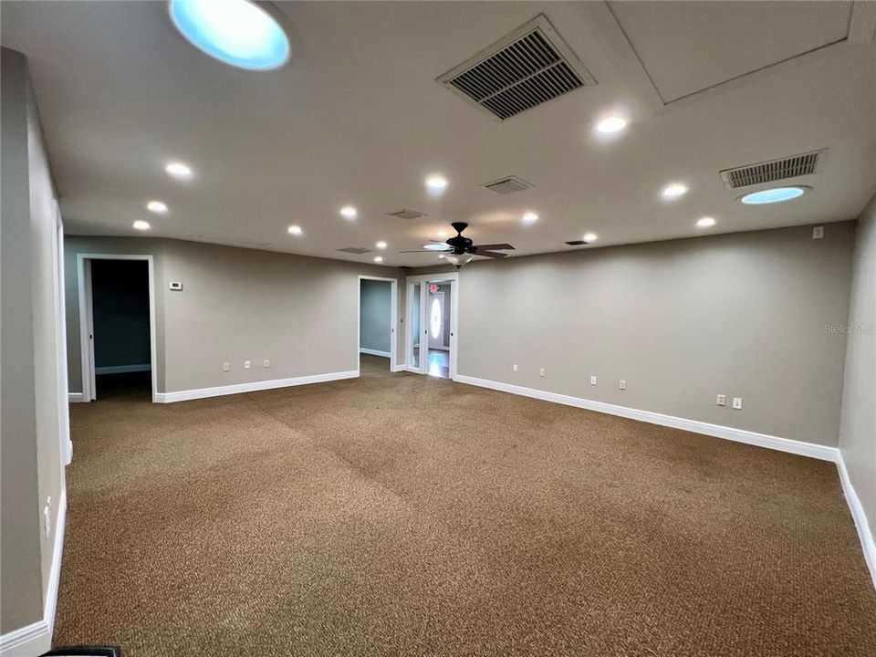 待售: $18,000 (0 贝兹, 0 浴室, 4090 平方英尺)