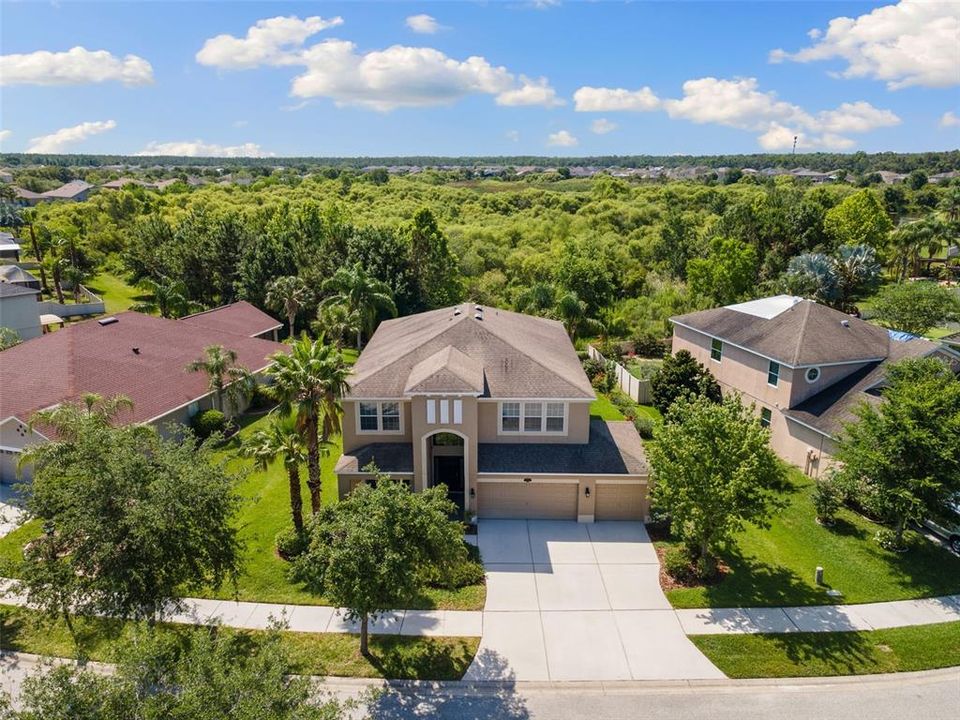 合同活跃: $605,000 (5 贝兹, 3 浴室, 3614 平方英尺)