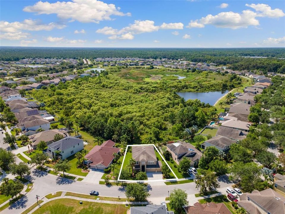 合同活跃: $605,000 (5 贝兹, 3 浴室, 3614 平方英尺)