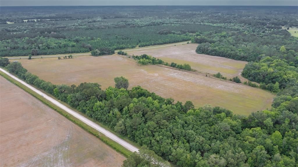 待售: $800,000 (52.95 acres)