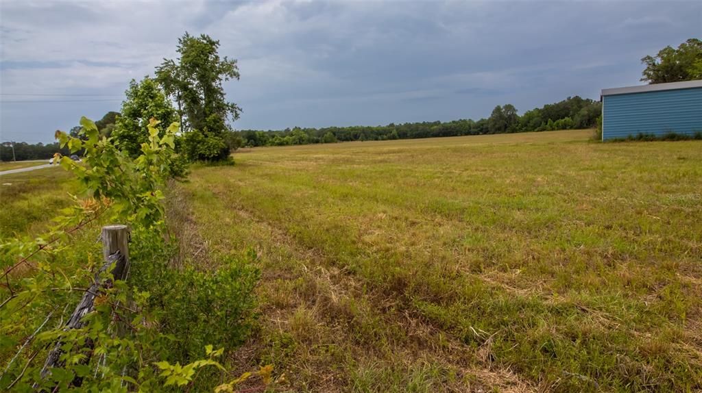 待售: $800,000 (52.95 acres)