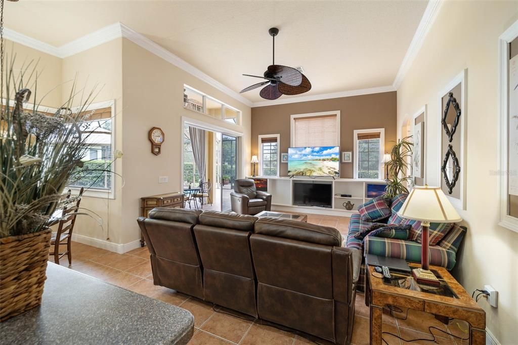 Active With Contract: $450,000 (3 beds, 3 baths, 2600 Square Feet)